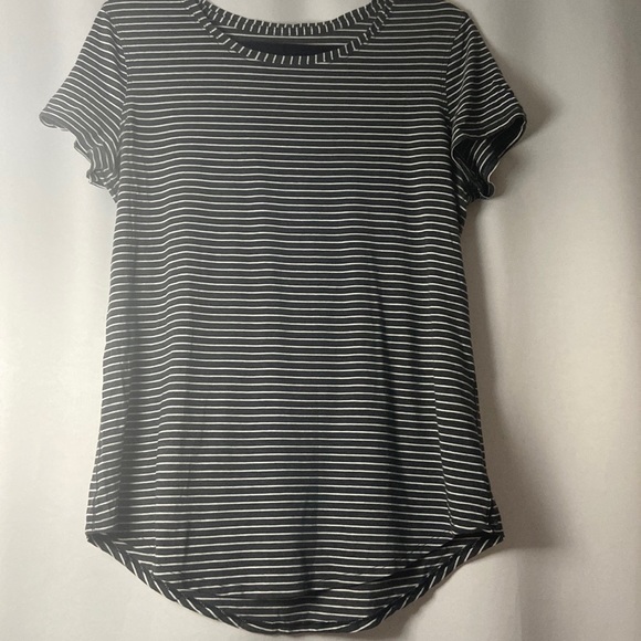 Lululemon love tee
